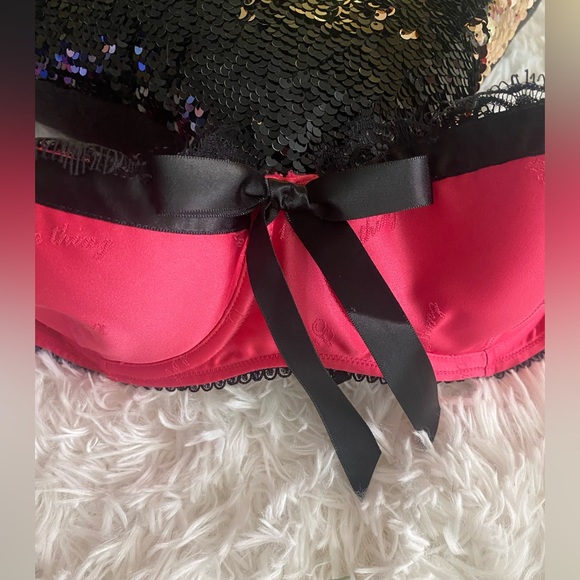 Victoria's Secret Other - Vintage Sale before gone Sexy little things Victoria Secret bra 😍 yay Y2K